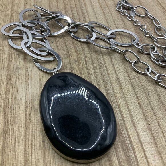 Chico's Long Silver Tone Link Oval Black Pendant Necklace - Picture 1 of 7